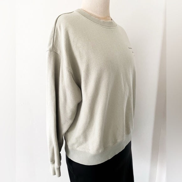 H&M Sage Green Sweatshirt - Picture 5 of 8